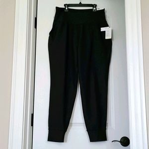 BNWT OLD NAVY XL Jogger - Woman's